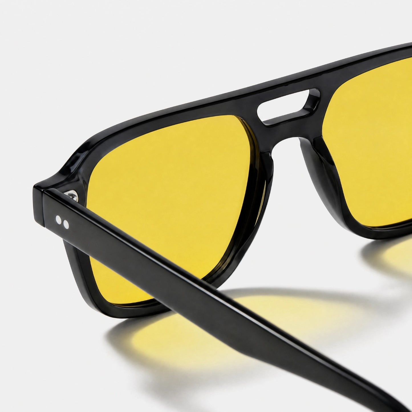 MO04 NEGRA AMARILLO